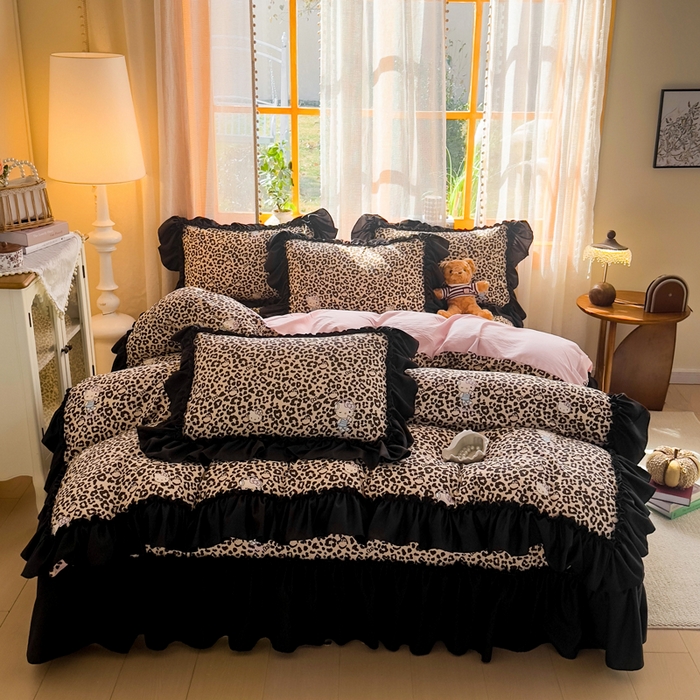 91家纺网 家纺一手货源 找家纺 云木里 2026新款古法水洗棉印花床盖四件套 豹纹猫咪蓝