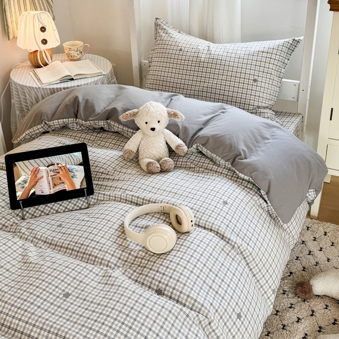 91家纺网 家纺一手货源 找家纺 禧缘家纺（原梦想家） 2026新款仿棉学生三件套云感棉 灰格星星