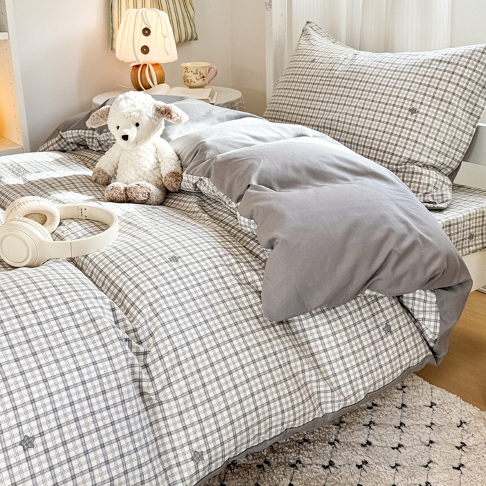 91家纺网 家纺一手货源 找家纺 禧缘家纺（原梦想家） 2026新款仿棉学生三件套云感棉 灰格星星