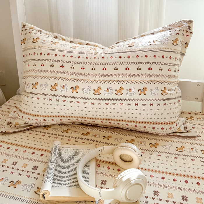 91家纺网 家纺一手货源 找家纺 禧缘家纺（原梦想家） 2026新款仿棉学生三件套云感棉 木马乐园