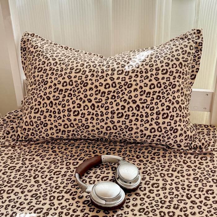 91家纺网 家纺一手货源 找家纺 禧缘家纺（原梦想家） 2026新款仿棉学生三件套云感棉 咖色豹纹