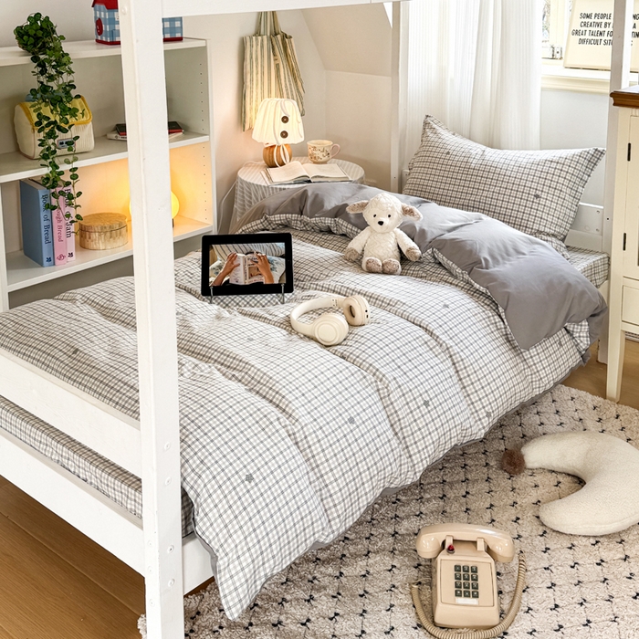 91家纺网 家纺一手货源 找家纺 禧缘家纺（原梦想家） 2026新款仿棉学生三件套云感棉 灰格星星