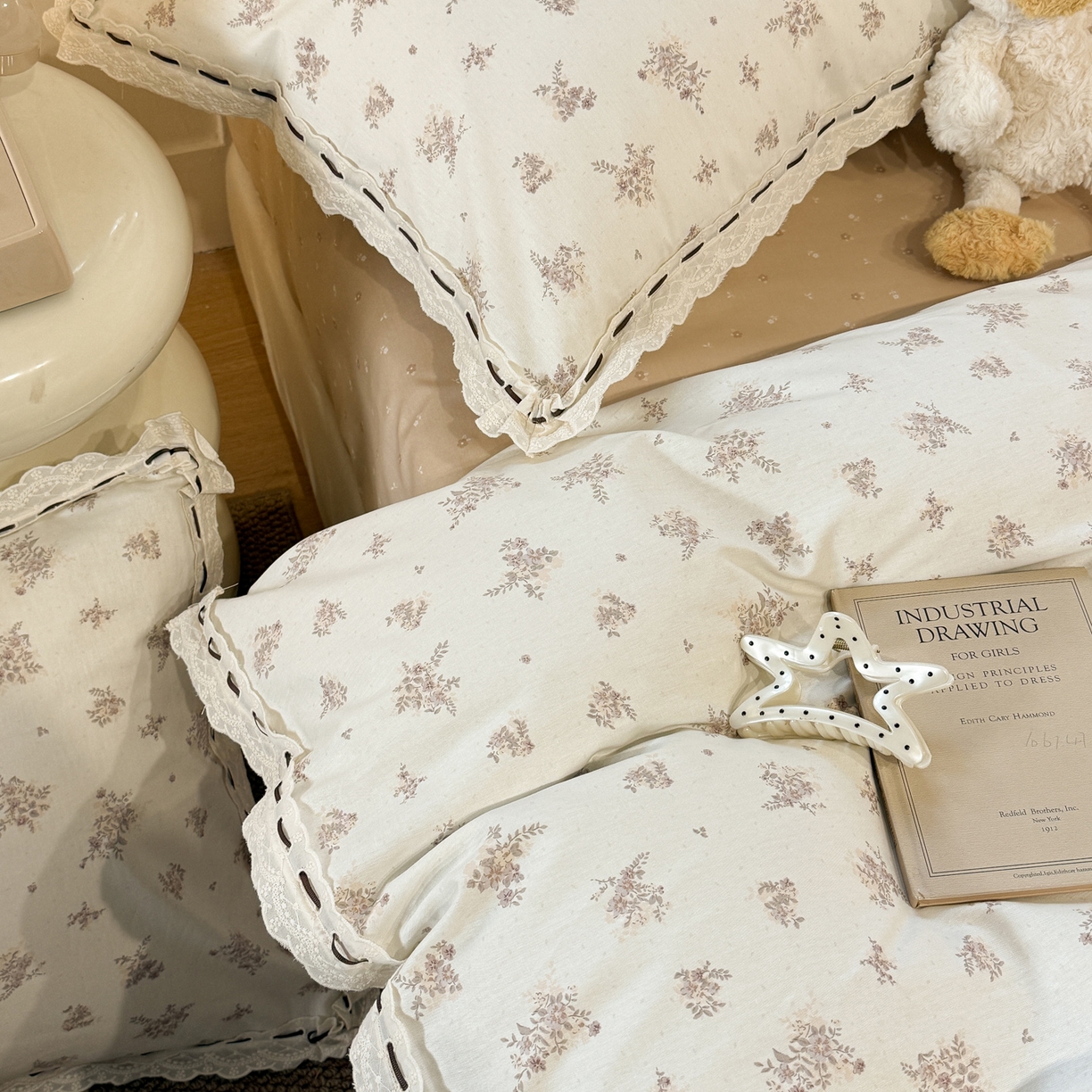 91家纺网 家纺一手货源 找家纺 欣宜家纺 2026新款全棉纯棉法式小清新复古碎花四件套 夜茉莉