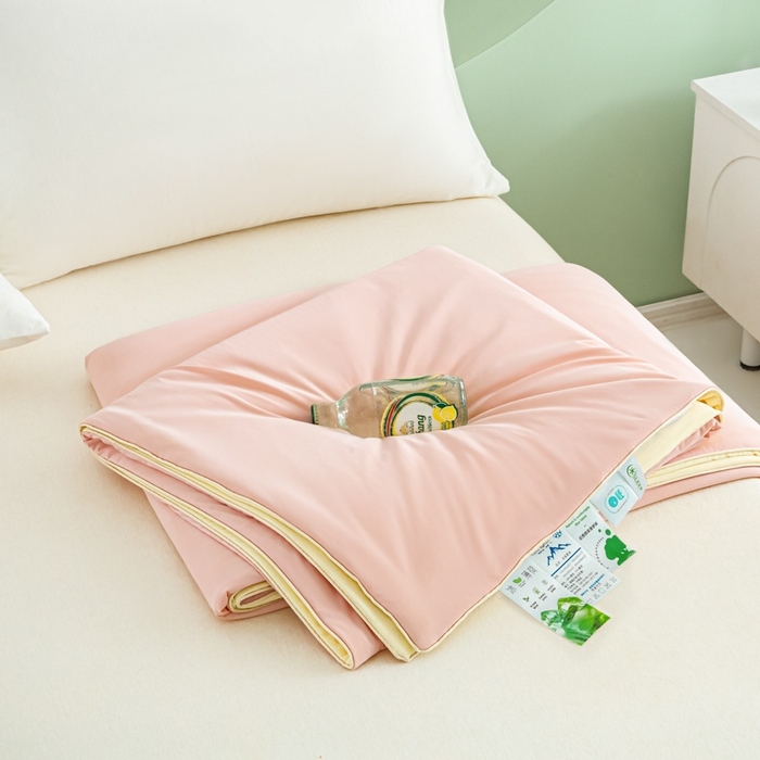 91家纺网 家纺一手货源 找家纺 爱彼家纺 2026春夏新款冰吸薄荷夏被A类氨纶凉感夏被防蚊冰薄荷夏被夏凉被空调被-系列三 薄荷粉