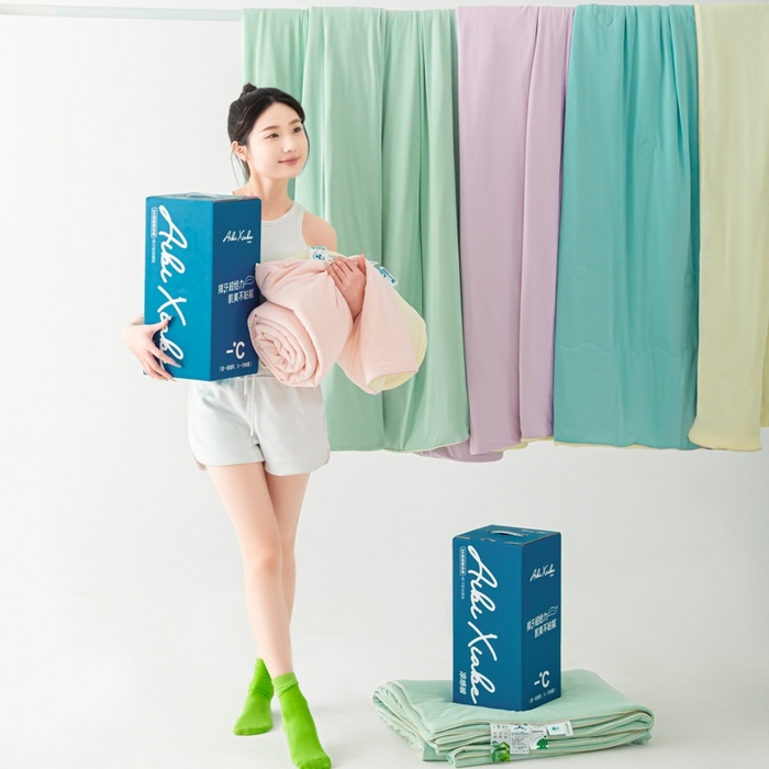 91家纺网 家纺一手货源 找家纺 爱彼家纺 2026春夏新款冰吸薄荷夏被A类氨纶凉感夏被防蚊冰薄荷夏被夏凉被空调被-系列三 组合图仅供展示不可下单