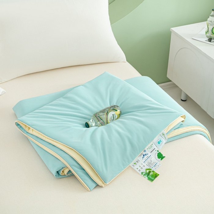 91家纺网 家纺一手货源 找家纺 爱彼家纺 2026春夏新款冰吸薄荷夏被A类氨纶凉感夏被防蚊冰薄荷夏被夏凉被空调被-系列三 薄荷蓝