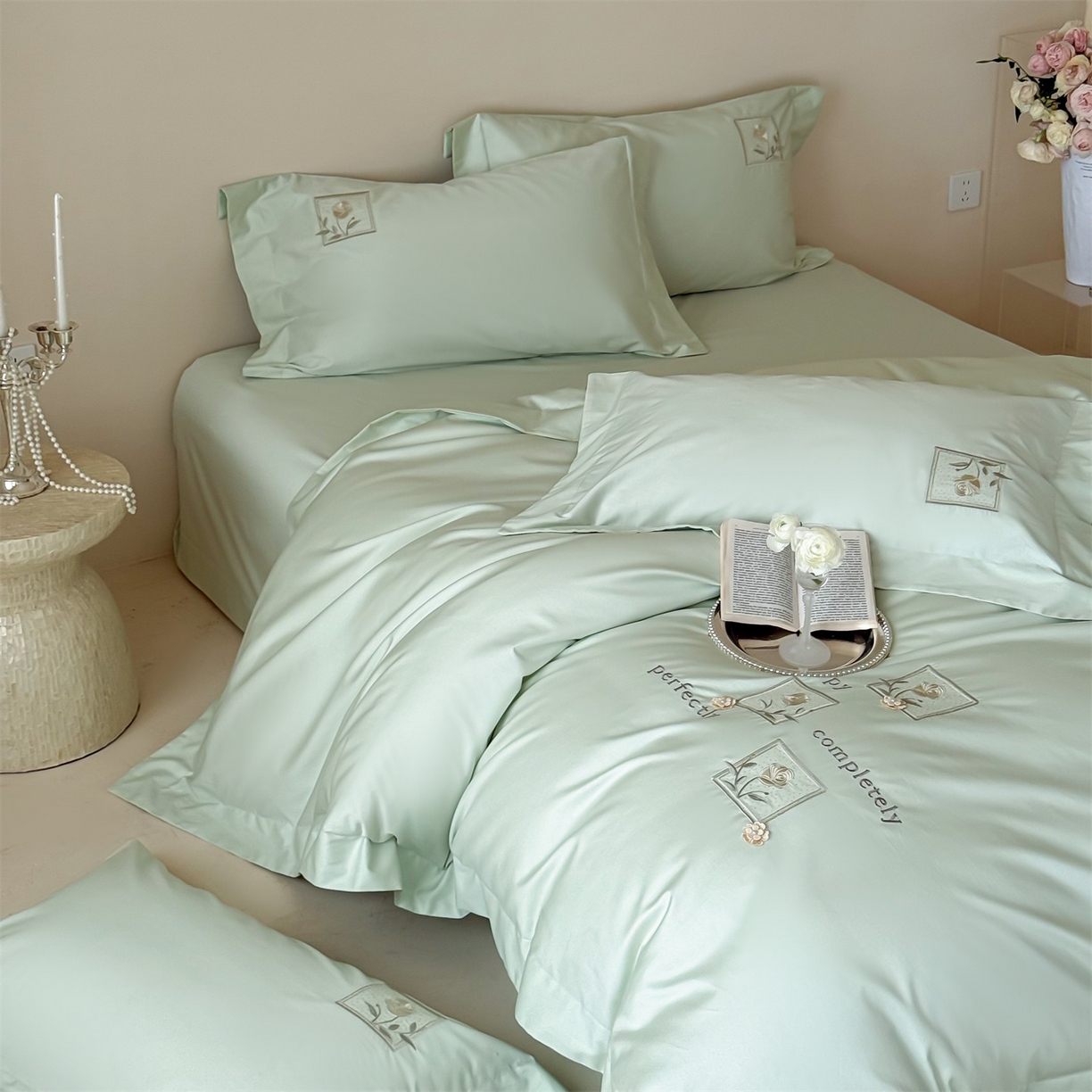 91家纺网 家纺一手货源 找家纺 名品优仓 2026新款长绒棉50s全棉纯棉刺绣宽边款四件套-花栖 花栖-清新绿