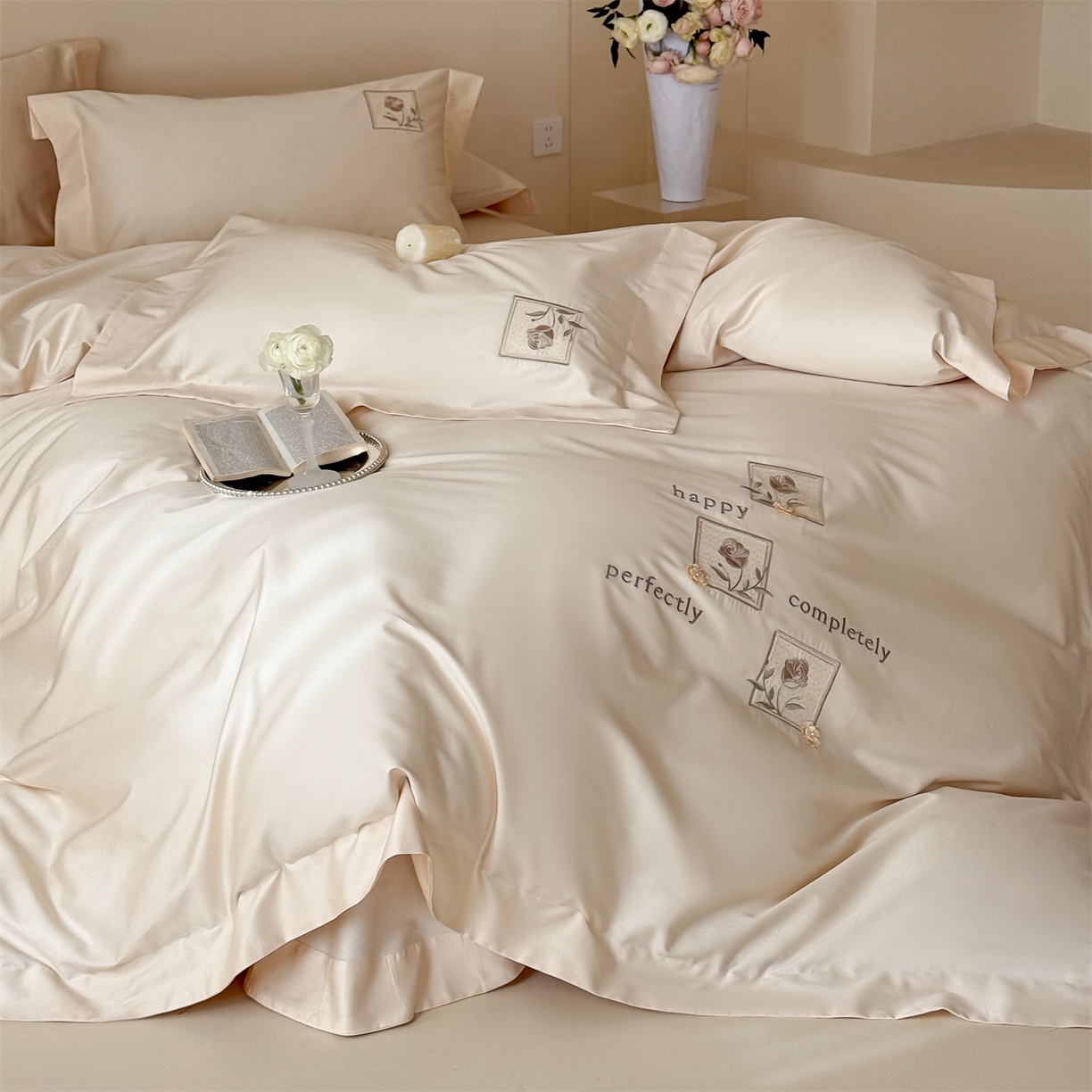 91家纺网 家纺一手货源 找家纺 名品优仓 2026新款长绒棉50s全棉纯棉刺绣宽边款四件套-花栖 花栖-肉肉粉