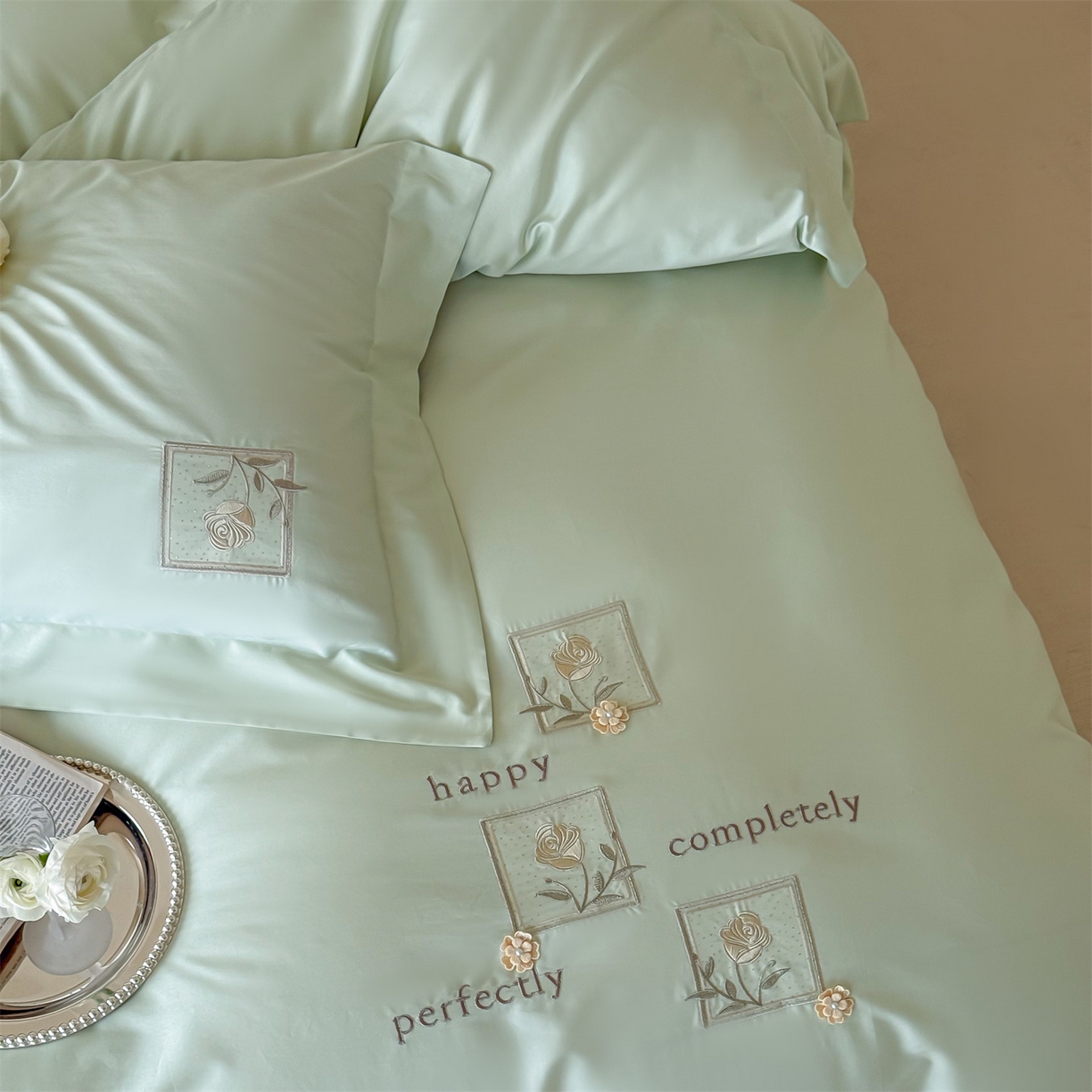 91家纺网 家纺一手货源 找家纺 名品优仓 2026新款长绒棉50s全棉纯棉刺绣宽边款四件套-花栖 花栖-清新绿