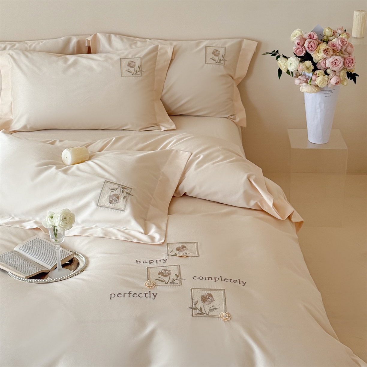 91家纺网 家纺一手货源 找家纺 名品优仓 2026新款长绒棉50s全棉纯棉刺绣宽边款四件套-花栖 花栖-肉肉粉