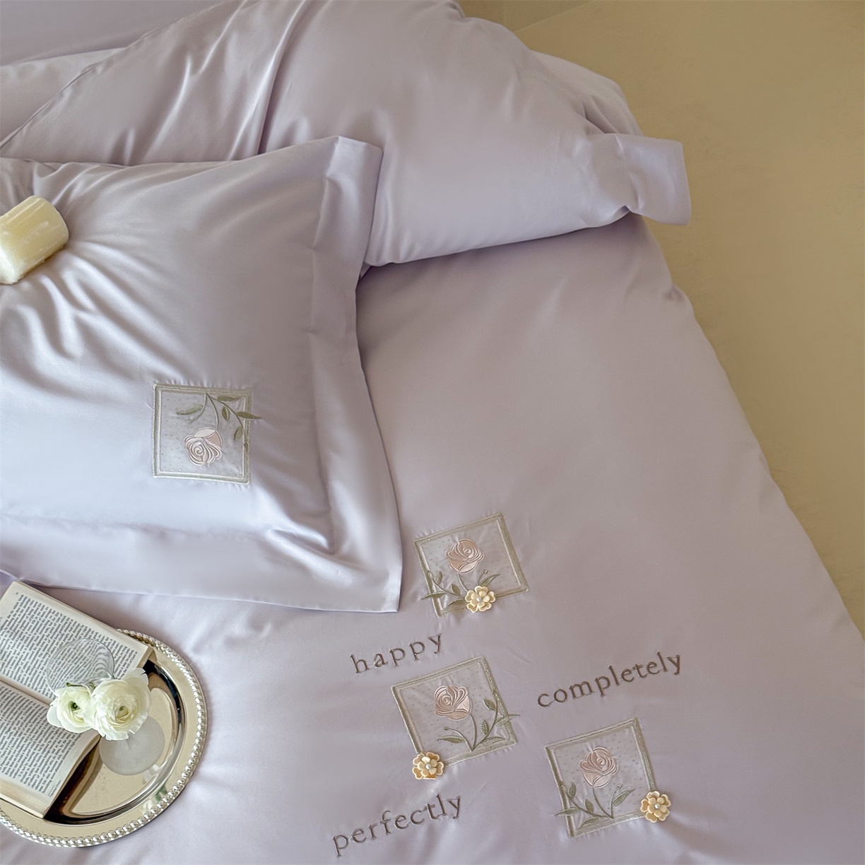 91家纺网 家纺一手货源 找家纺 名品优仓 2026新款长绒棉50s全棉纯棉刺绣宽边款四件套-花栖 花栖-梦幻紫