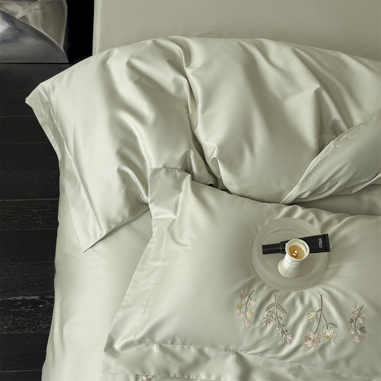 91家纺网 家纺一手货源 找家纺 名品优仓 2026新款长绒棉50s全棉纯棉刺绣宽边款四件套-花有约 花有约-玛瑙绿