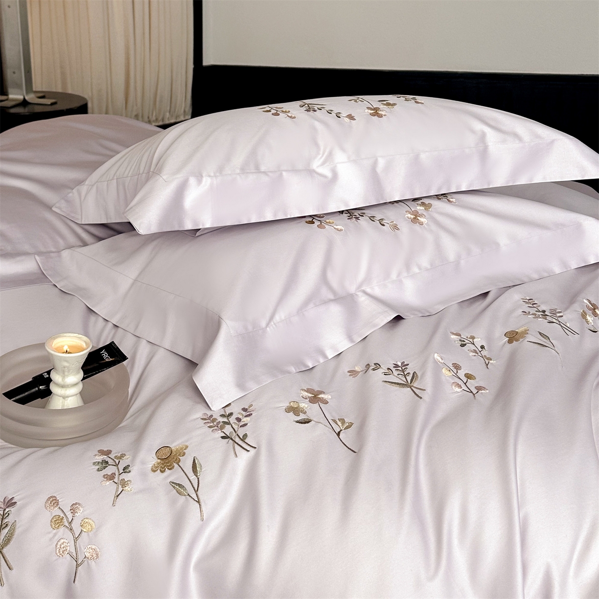 91家纺网 家纺一手货源 找家纺 名品优仓 2026新款长绒棉50s全棉纯棉刺绣宽边款四件套-花有约 花有约-梦幻色