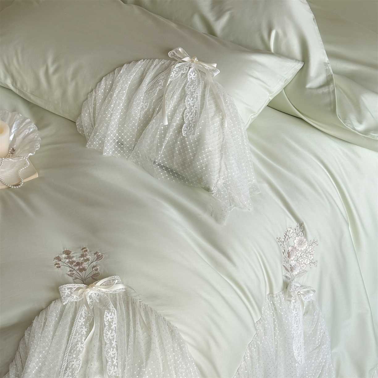 91家纺网 家纺一手货源 找家纺 名品优仓 2026新款长绒棉50s全棉纯棉刺绣蕾丝轻纱四件套-夏薇 夏薇-清新绿