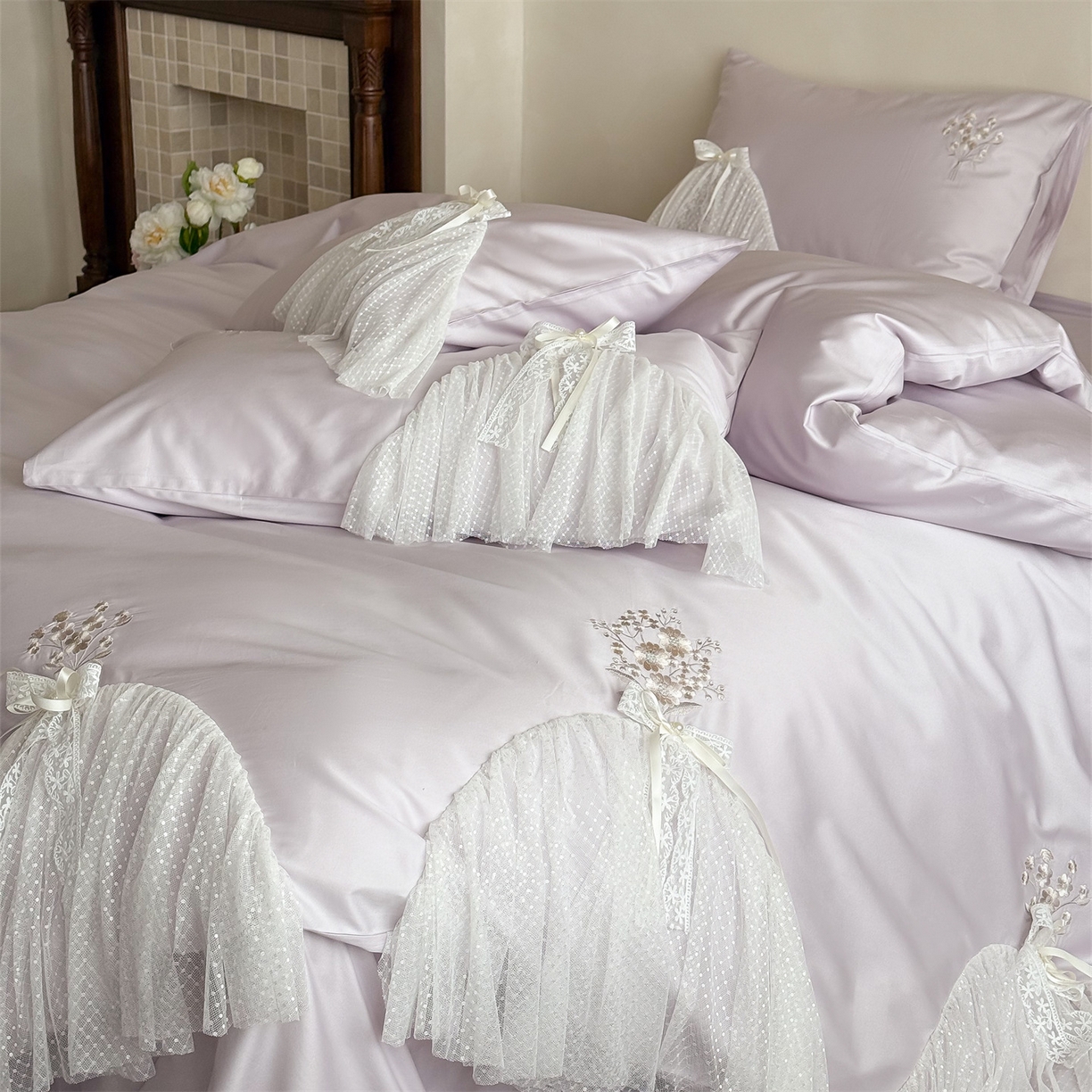 91家纺网 家纺一手货源 找家纺 名品优仓 2026新款长绒棉50s全棉纯棉刺绣蕾丝轻纱四件套-夏薇 夏薇-梦幻紫