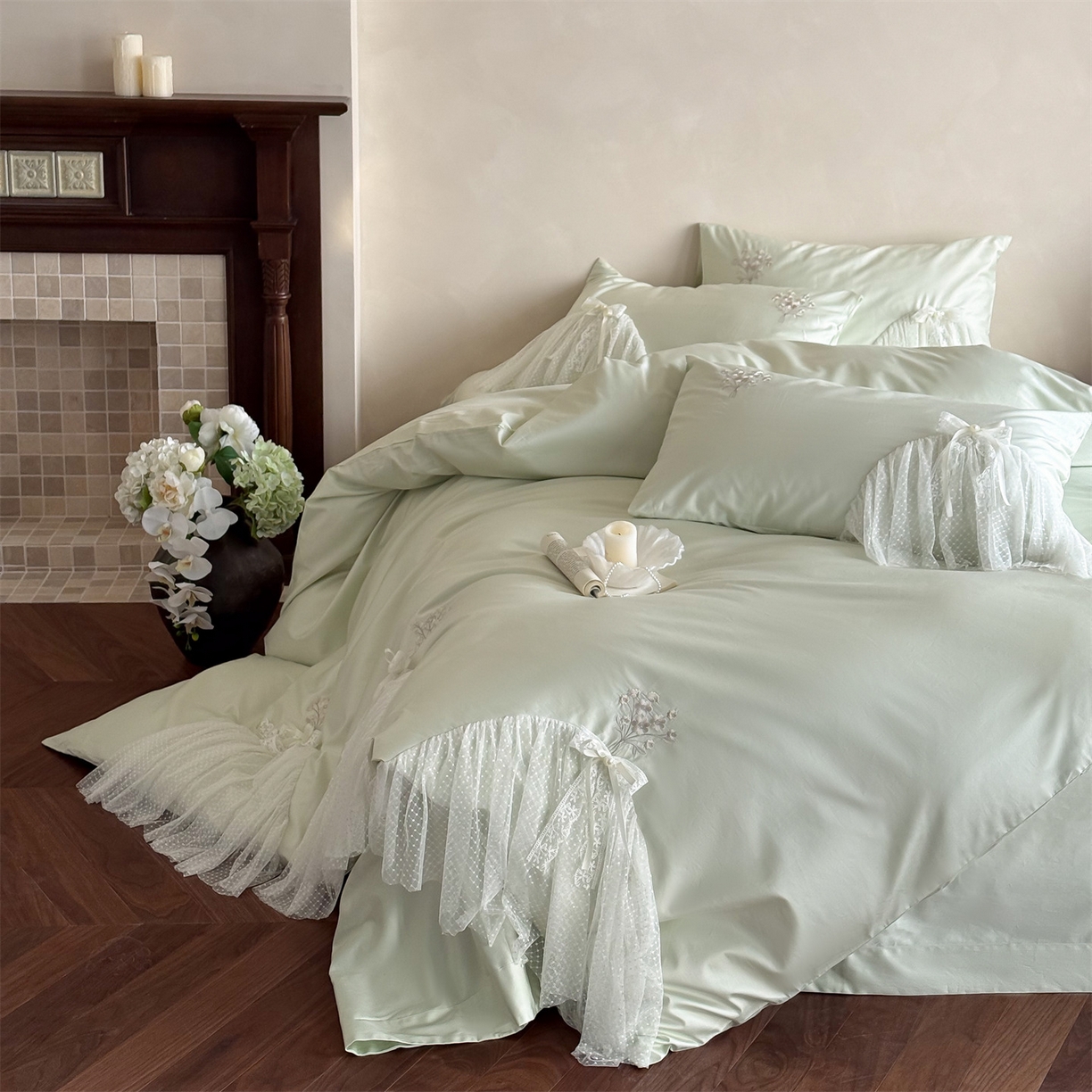 91家纺网 家纺一手货源 找家纺 名品优仓 2026新款长绒棉50s全棉纯棉刺绣蕾丝轻纱四件套-夏薇 夏薇-清新绿