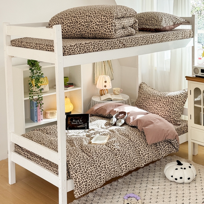 91家纺网 家纺一手货源 找家纺 禧缘家纺（原梦想家） 2026新款仿棉学生三件套云感棉 咖色豹纹