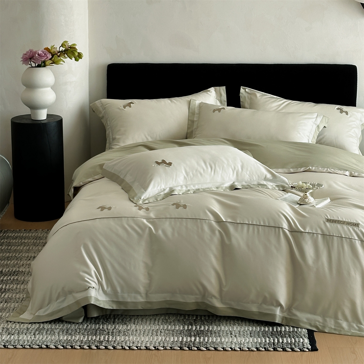 91家纺网 家纺一手货源 找家纺 名品优仓 2026新款长绒棉50s全棉纯棉刺绣撞色宽边款四件套-马上有钱 马上有钱-森林绿