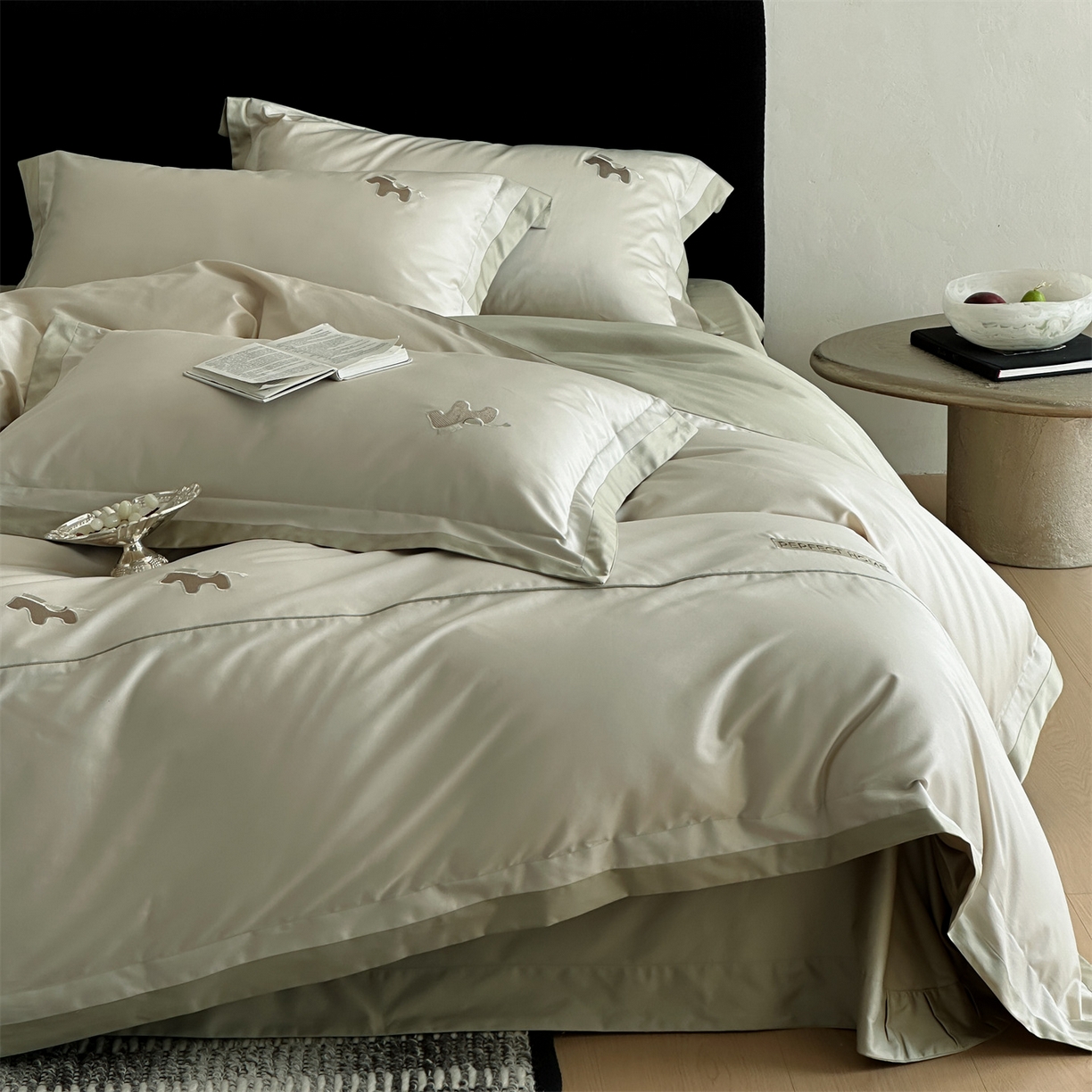 91家纺网 家纺一手货源 找家纺 名品优仓 2026新款长绒棉50s全棉纯棉刺绣撞色宽边款四件套-马上有钱 马上有钱-森林绿