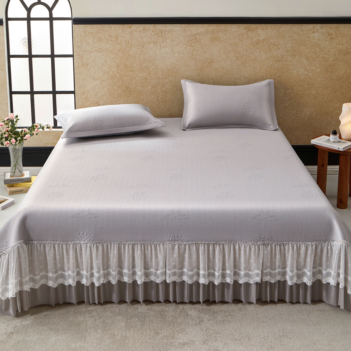 91家纺网 家纺一手货源 找家纺 航途席业 2026新款A类凉感豆豆床裙款凉席三件套-系列七 烟灰团绮