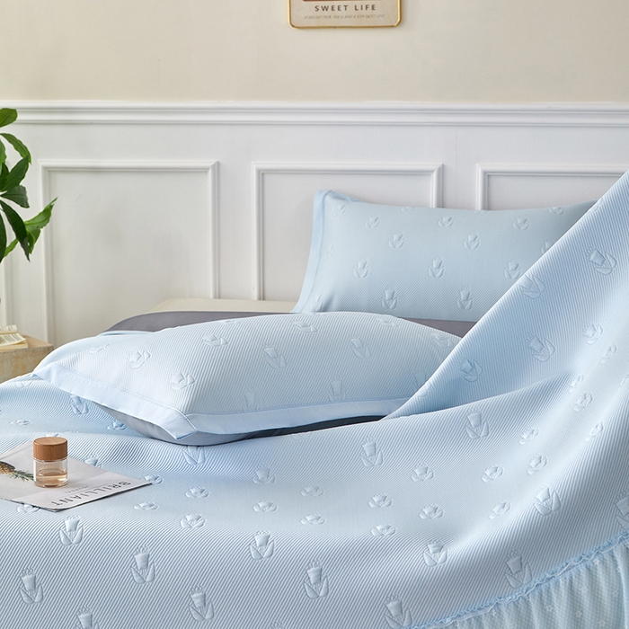 91家纺网 家纺一手货源 找家纺 航途席业 2026新款A类凉感豆豆床裙款凉席三件套-系列七 冰蓝郁金香