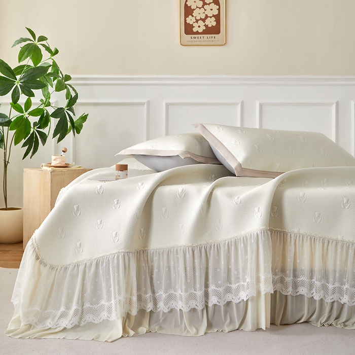 91家纺网 家纺一手货源 找家纺 航途席业 2026新款A类凉感豆豆床裙款凉席三件套-系列七 奶白郁金香