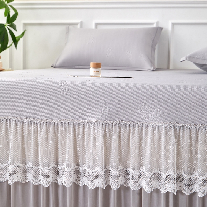 91家纺网 家纺一手货源 找家纺 航途席业 2026新款A类凉感豆豆床裙款凉席三件套-系列七 月灰碎花