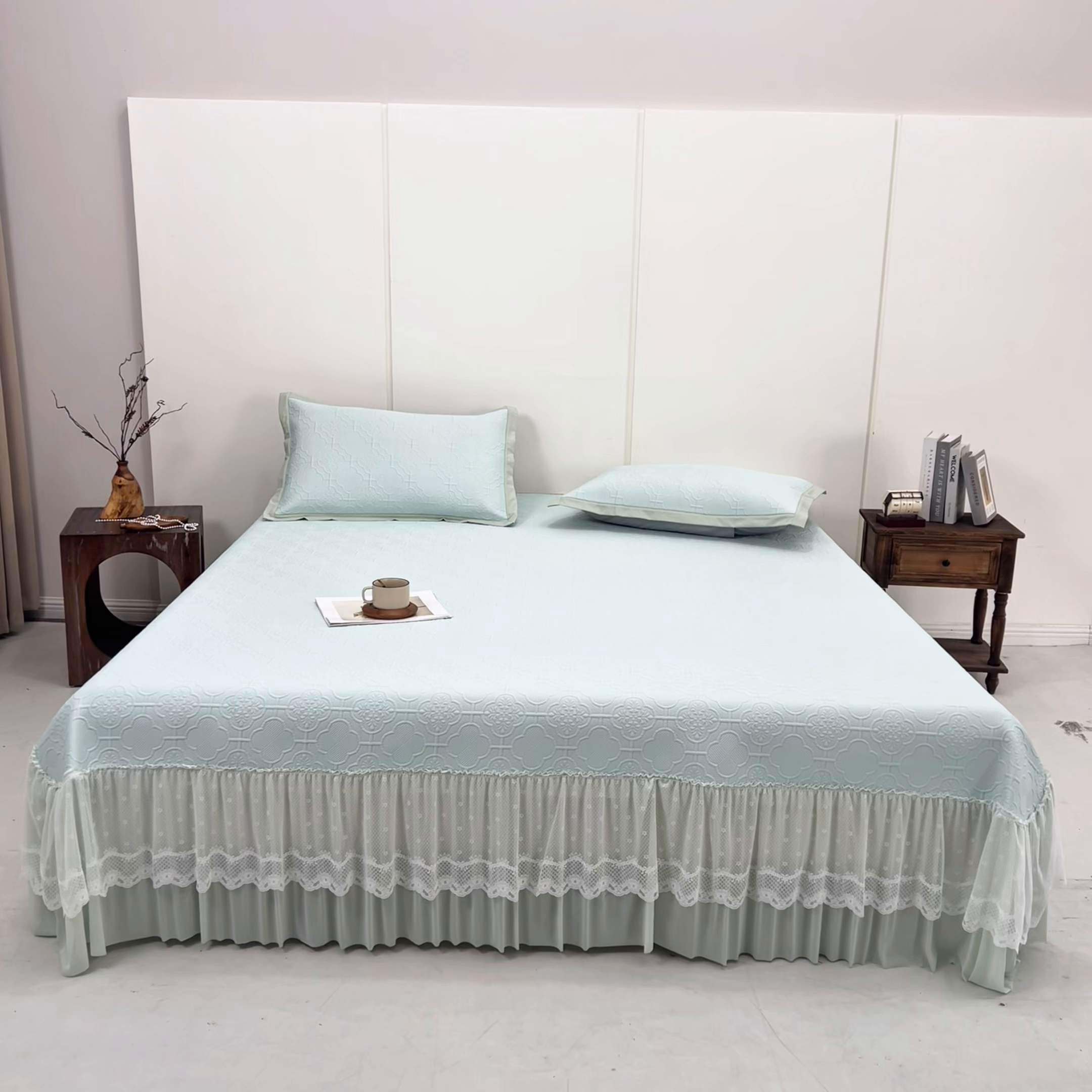 91家纺网 家纺一手货源 找家纺 航途席业 2026新款A类凉感豆豆床裙款凉席三件套-系列七 青澜四叶