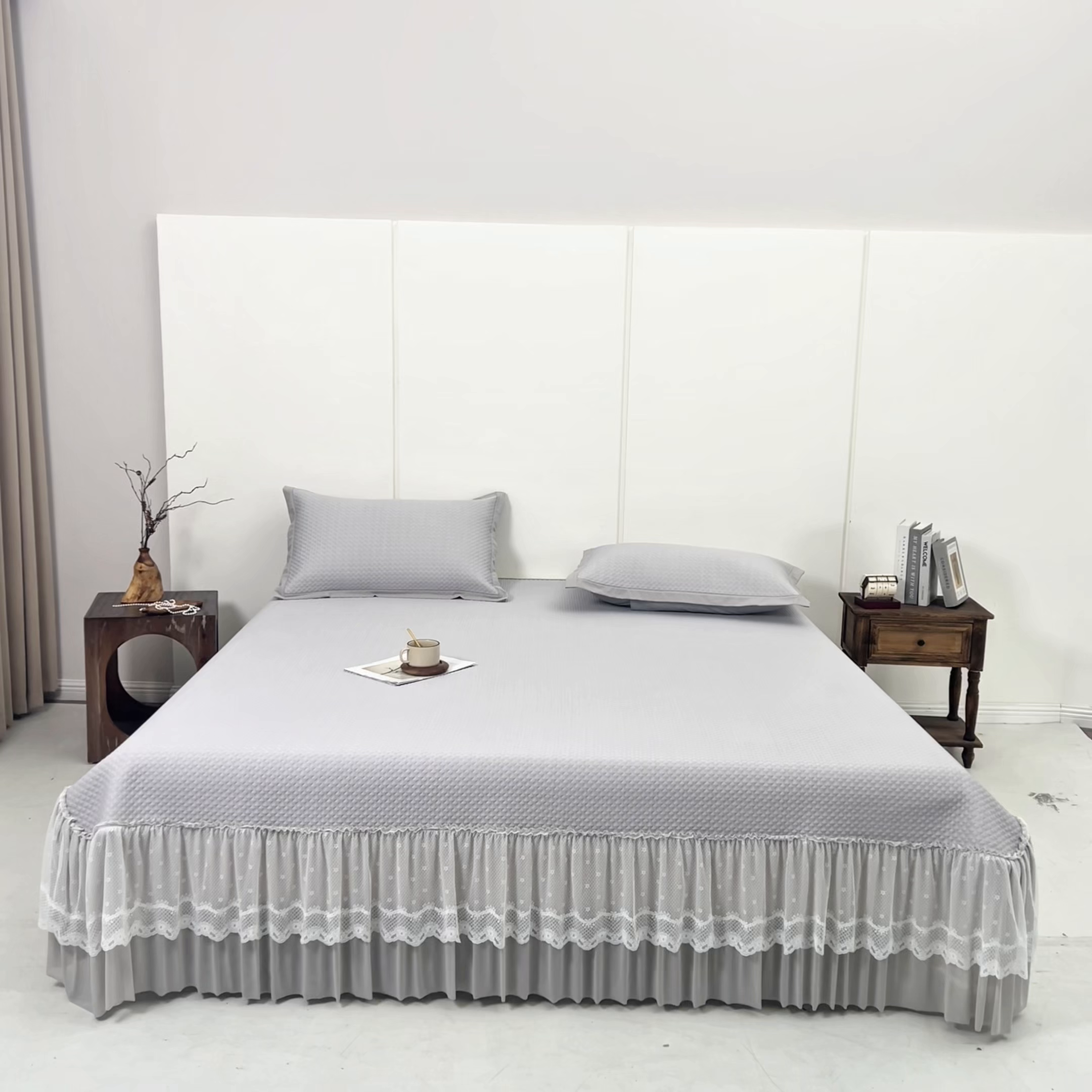 91家纺网 家纺一手货源 找家纺 航途席业 2026新款A类凉感豆豆床裙款凉席三件套-系列七 烟灰网影