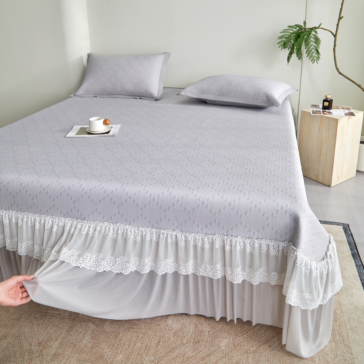 91家纺网 家纺一手货源 找家纺 （总）航途席业 2026新款A类凉感豆豆床裙款凉席三件套-系列六