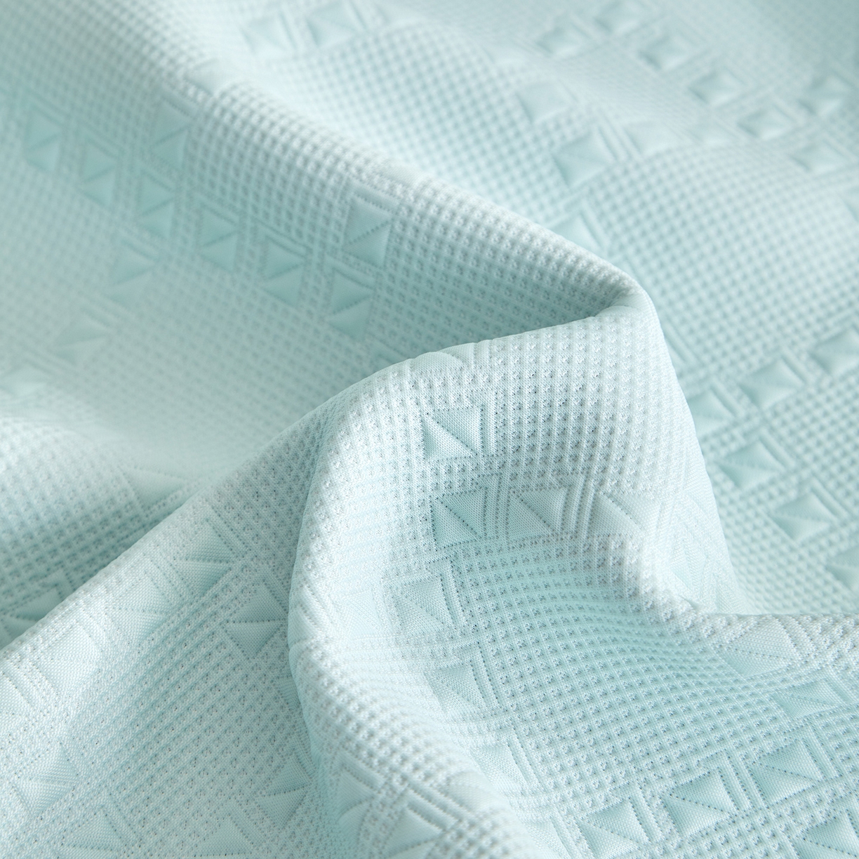 91家纺网 家纺一手货源 找家纺 航途席业 2026新款A类凉感豆豆床裙款凉席三件套-系列六 薄荷菱格