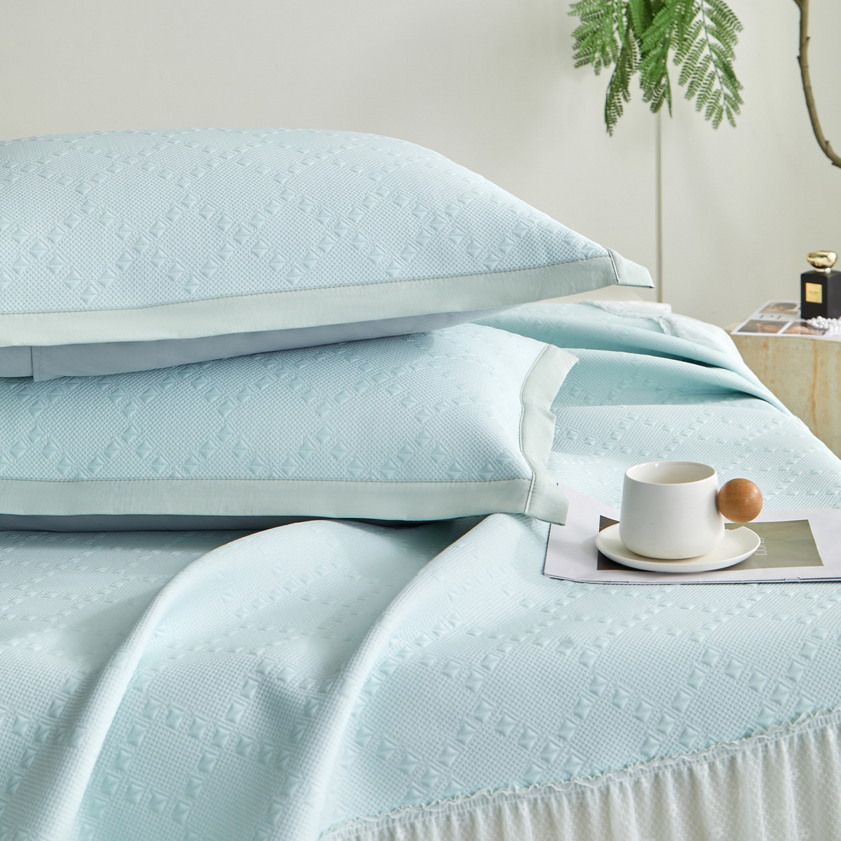 91家纺网 家纺一手货源 找家纺 航途席业 2026新款A类凉感豆豆床裙款凉席三件套-系列六 薄荷菱格