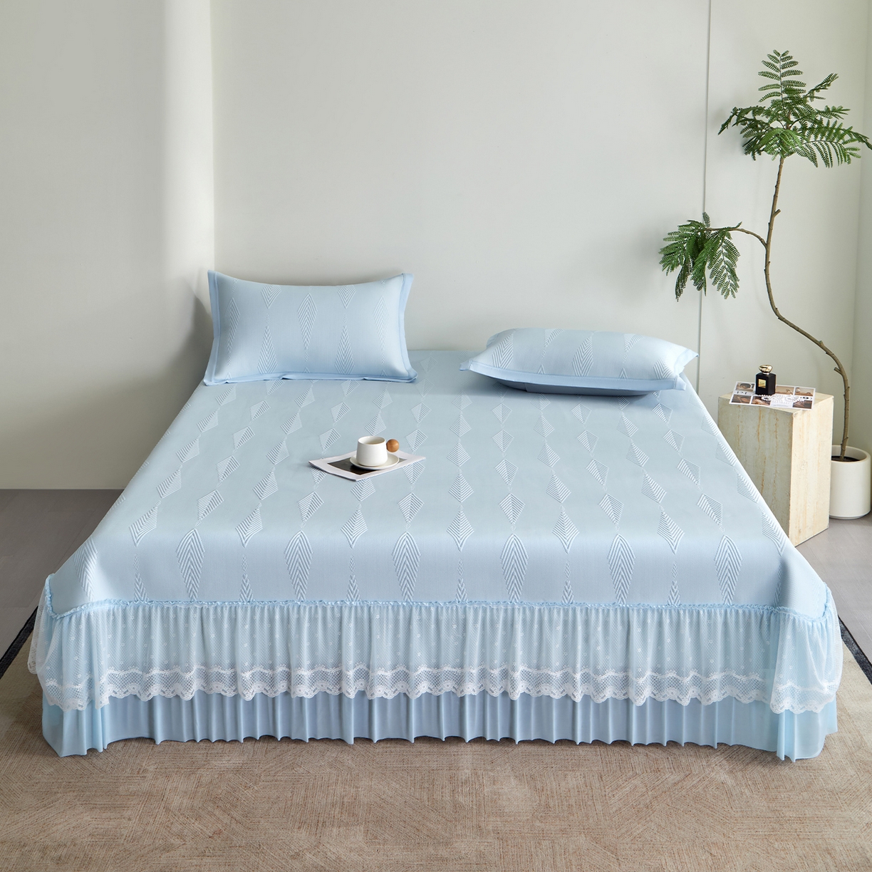 91家纺网 家纺一手货源 找家纺 航途席业 2026新款A类凉感豆豆床裙款凉席三件套-系列六 蓝纱叶羽