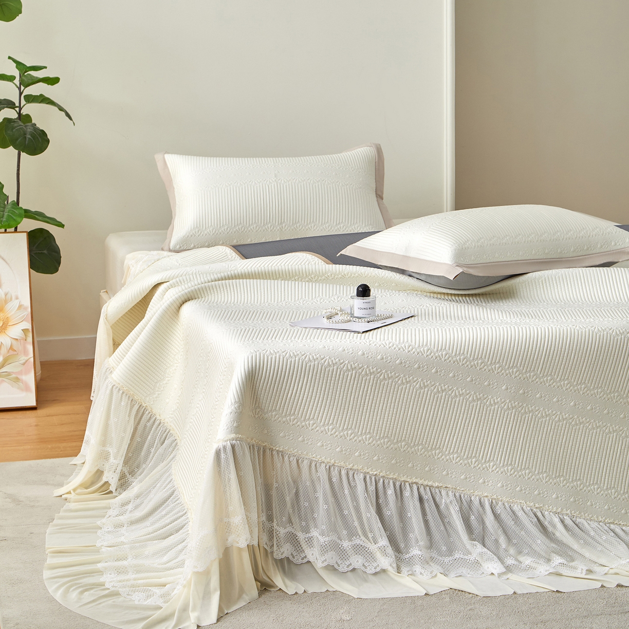 航途席业 2026新款A类凉感豆豆床裙款凉席三件套-系列五 奶白绮梦