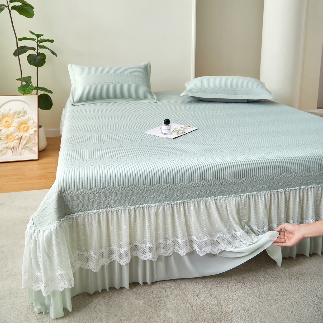 91家纺网 家纺一手货源 找家纺 航途席业 2026新款A类凉感豆豆床裙款凉席三件套-系列五 青柠绮梦