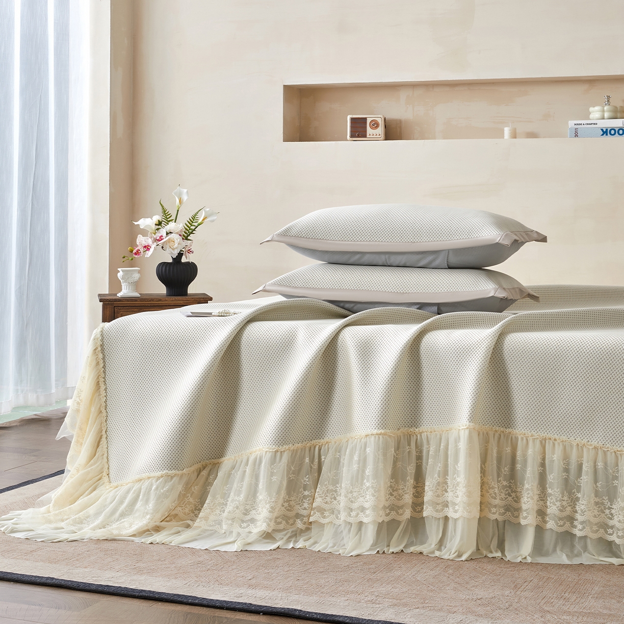 91家纺网 家纺一手货源 找家纺 航途席业 2026新款A类凉感豆豆床裙款凉席三件套-系列四 奶白星絮