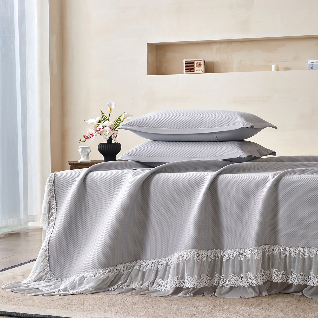 91家纺网 家纺一手货源 找家纺 航途席业 2026新款A类凉感豆豆床裙款凉席三件套-系列四 雾灰星絮