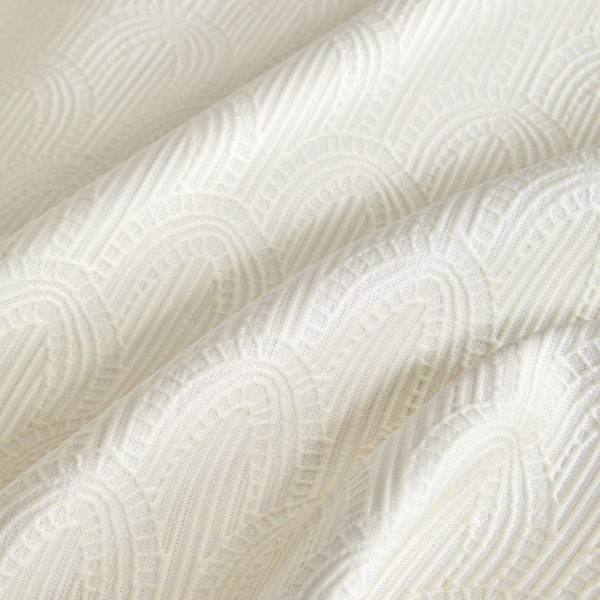 91家纺网 家纺一手货源 找家纺 航途席业 2026新款A类凉感豆豆床裙款凉席三件套-系列三 奶白浪影