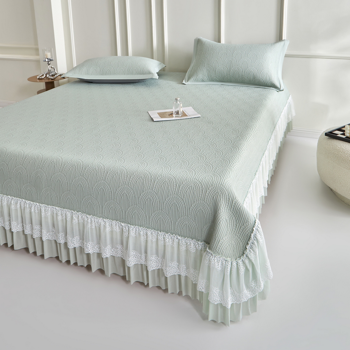 91家纺网 家纺一手货源 找家纺 航途席业 2026新款A类凉感豆豆床裙款凉席三件套-系列三 青柠浪影