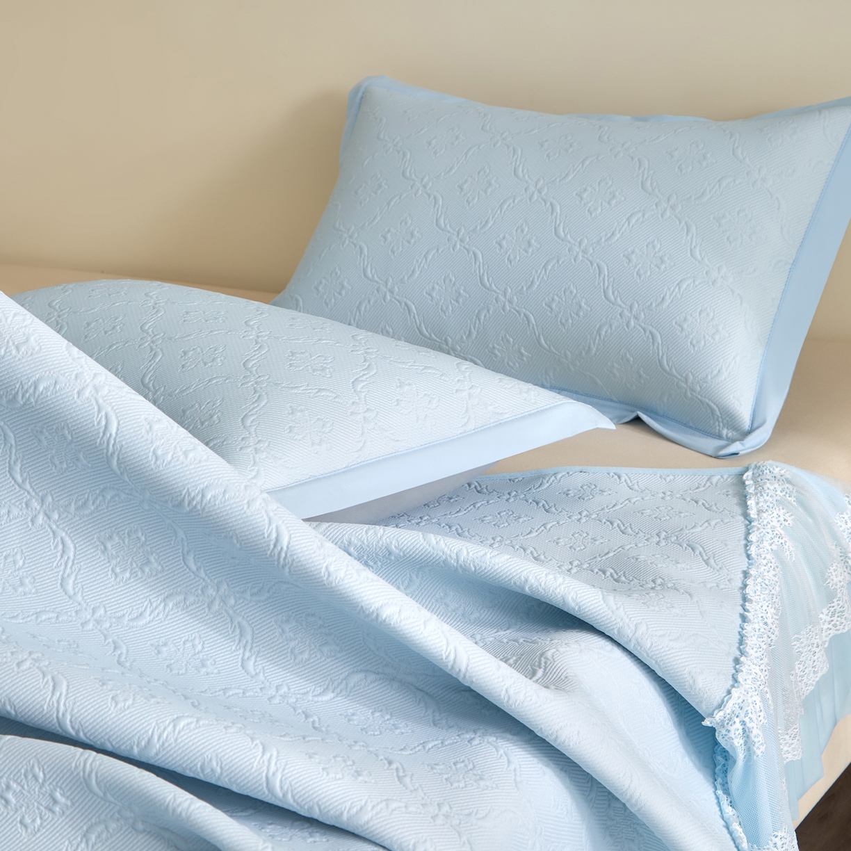 91家纺网 家纺一手货源 找家纺 （总）航途席业 2026新款A类凉感豆豆床裙款凉席三件套-系列二