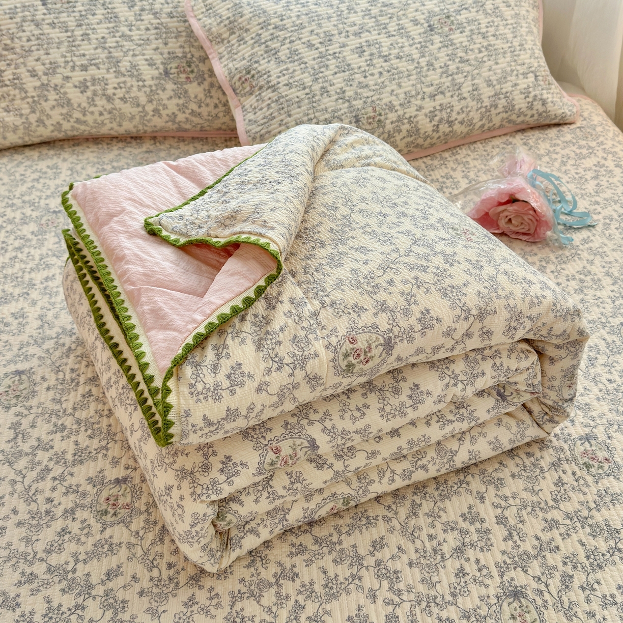 老帅的工厂店 2026新款三角针泡芙夏被夏被夏凉被空调被床盖四件套 复古花园