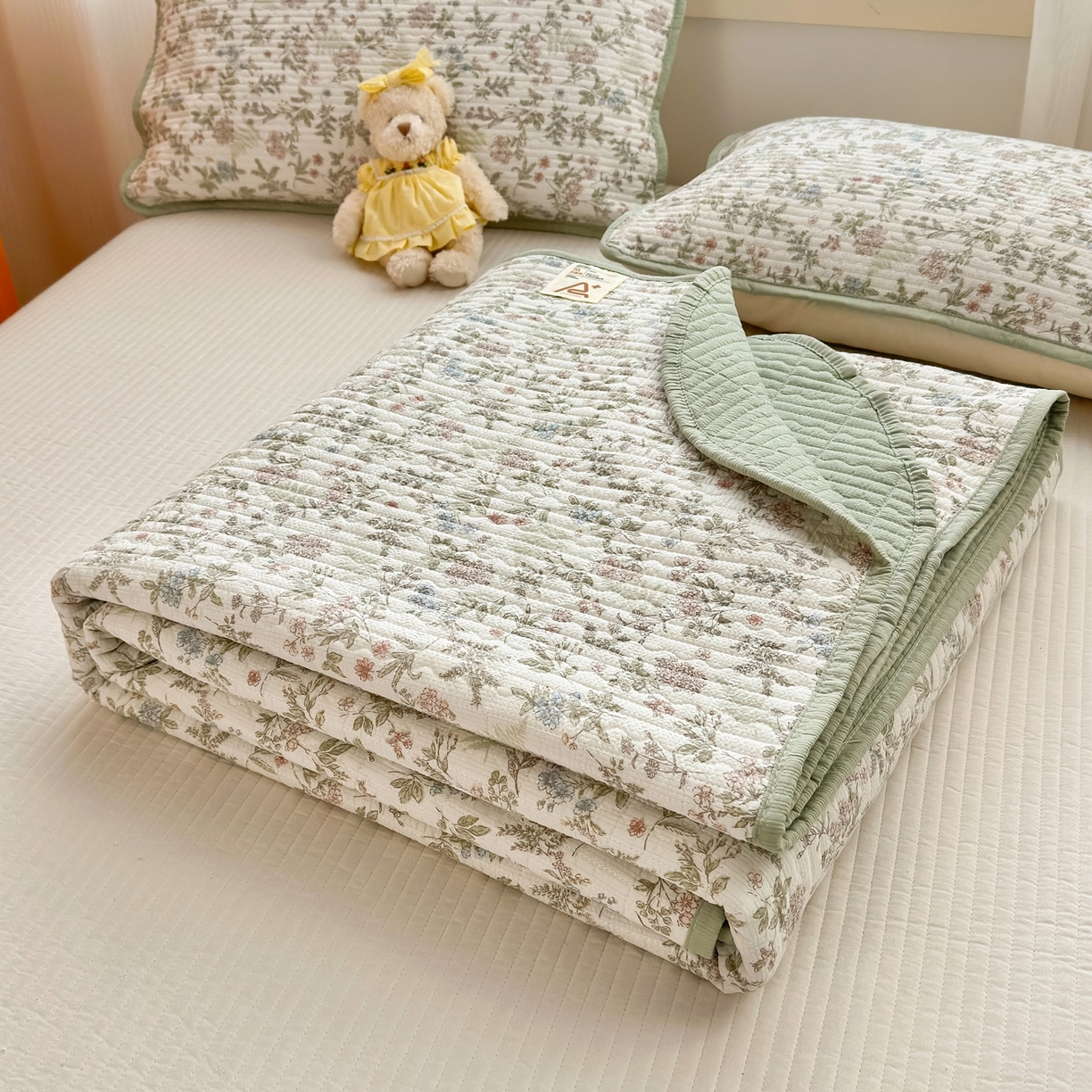 91家纺网 家纺一手货源 找家纺 老帅的工厂店 2026新款三角针泡芙夏被夏被夏凉被空调被床盖四件套 花信