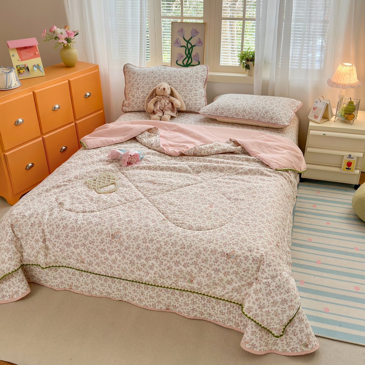 91家纺网 家纺一手货源 找家纺 老帅的工厂店 2026新款三角针泡芙夏被夏被夏凉被空调被床盖四件套 花野兔语