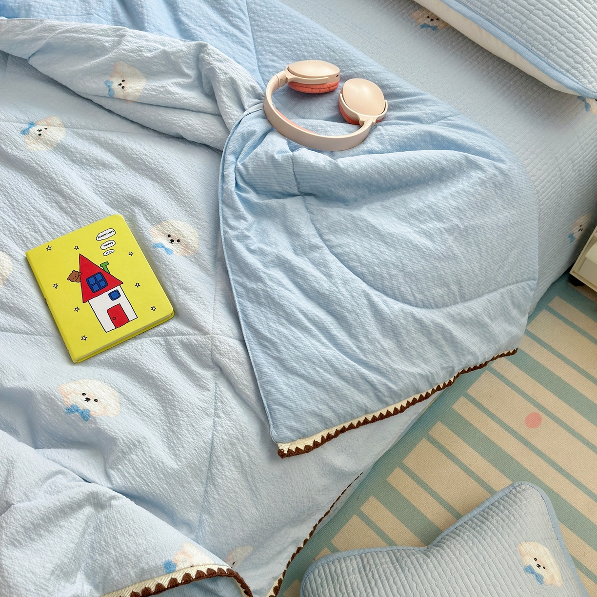 91家纺网 家纺一手货源 找家纺 老帅的工厂店 2026新款三角针泡芙夏被夏被夏凉被空调被床盖四件套 蓝蓝狗