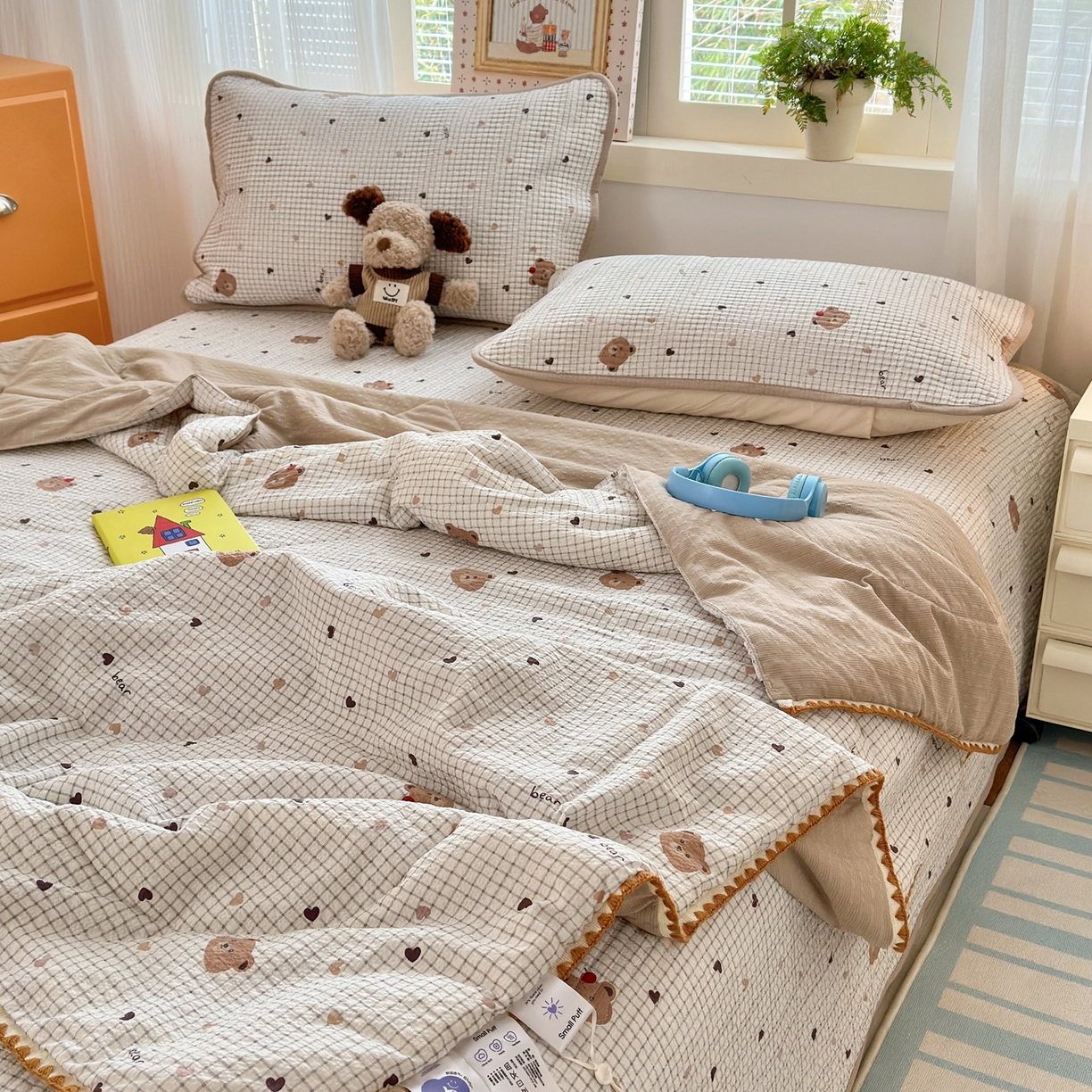 91家纺网 家纺一手货源 找家纺 老帅的工厂店 2026新款三角针泡芙夏被夏被夏凉被空调被床盖四件套 奶咖小熊