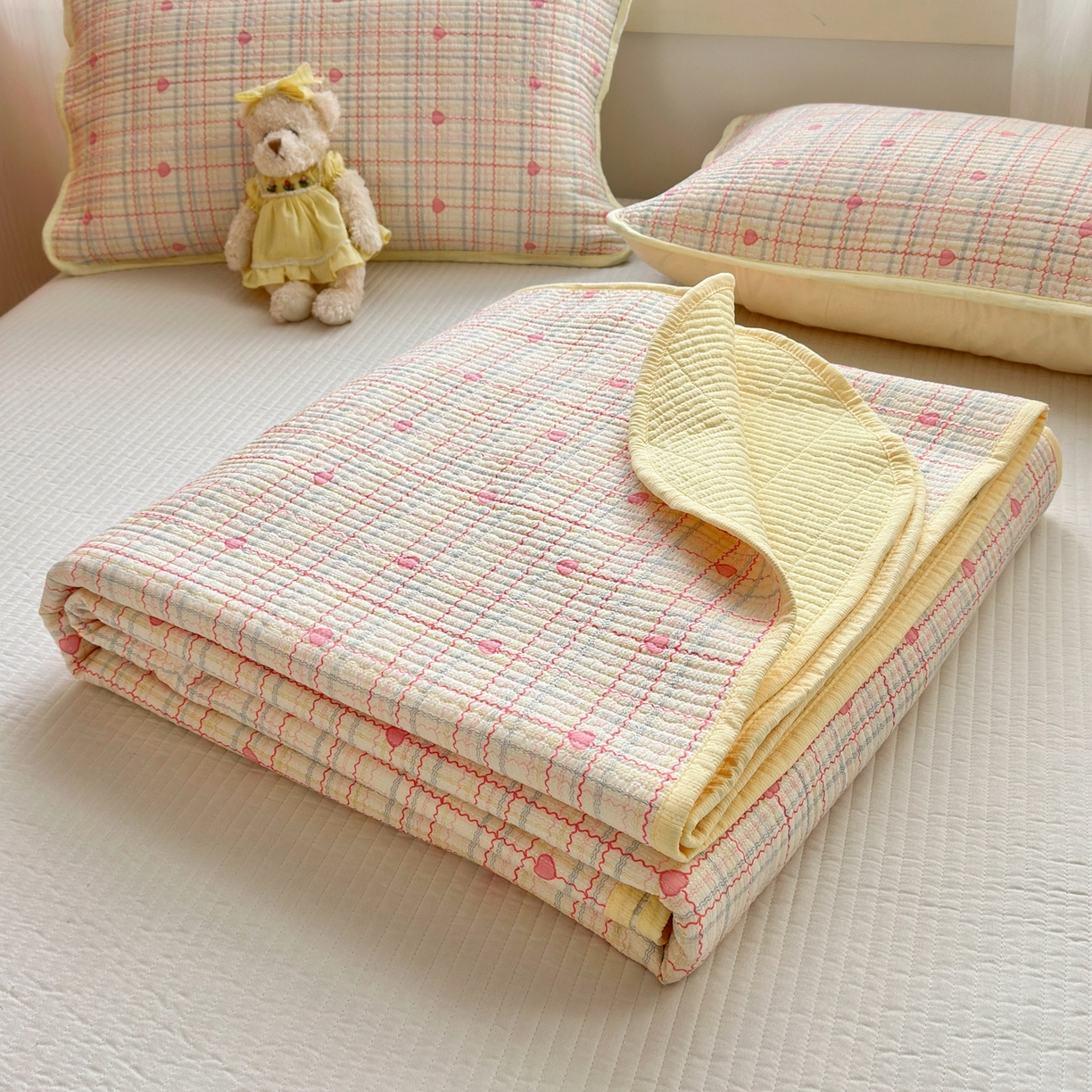 91家纺网 家纺一手货源 找家纺 老帅的工厂店 2026新款三角针泡芙夏被床盖四件套 彩虹甜心