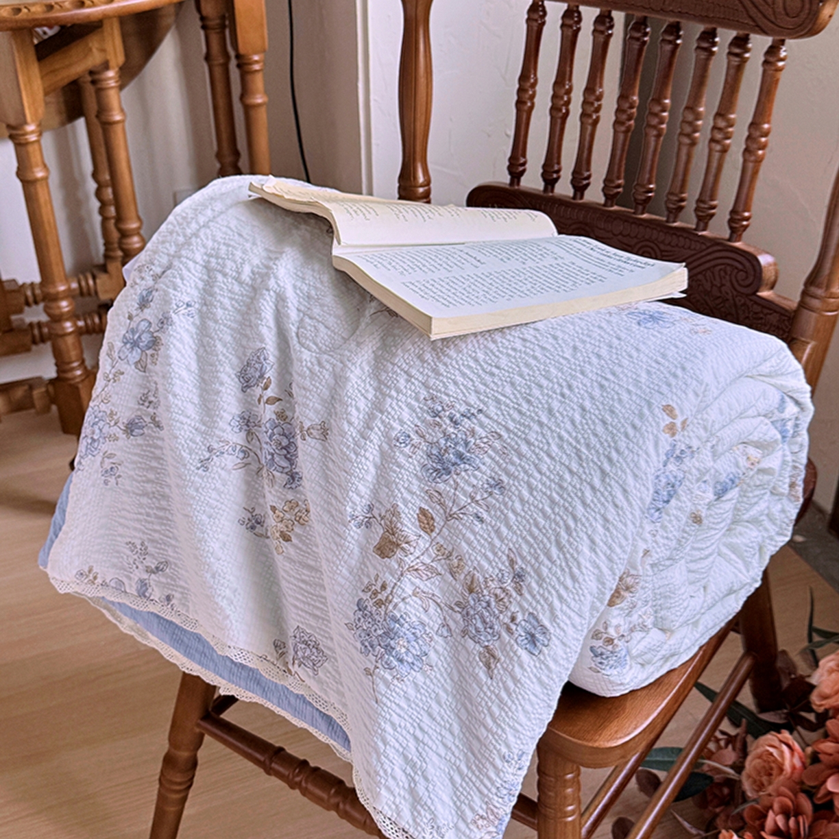 亿品家纺 2026新款泡芙棉花边款夏被夏凉被空调被 南法假日蓝