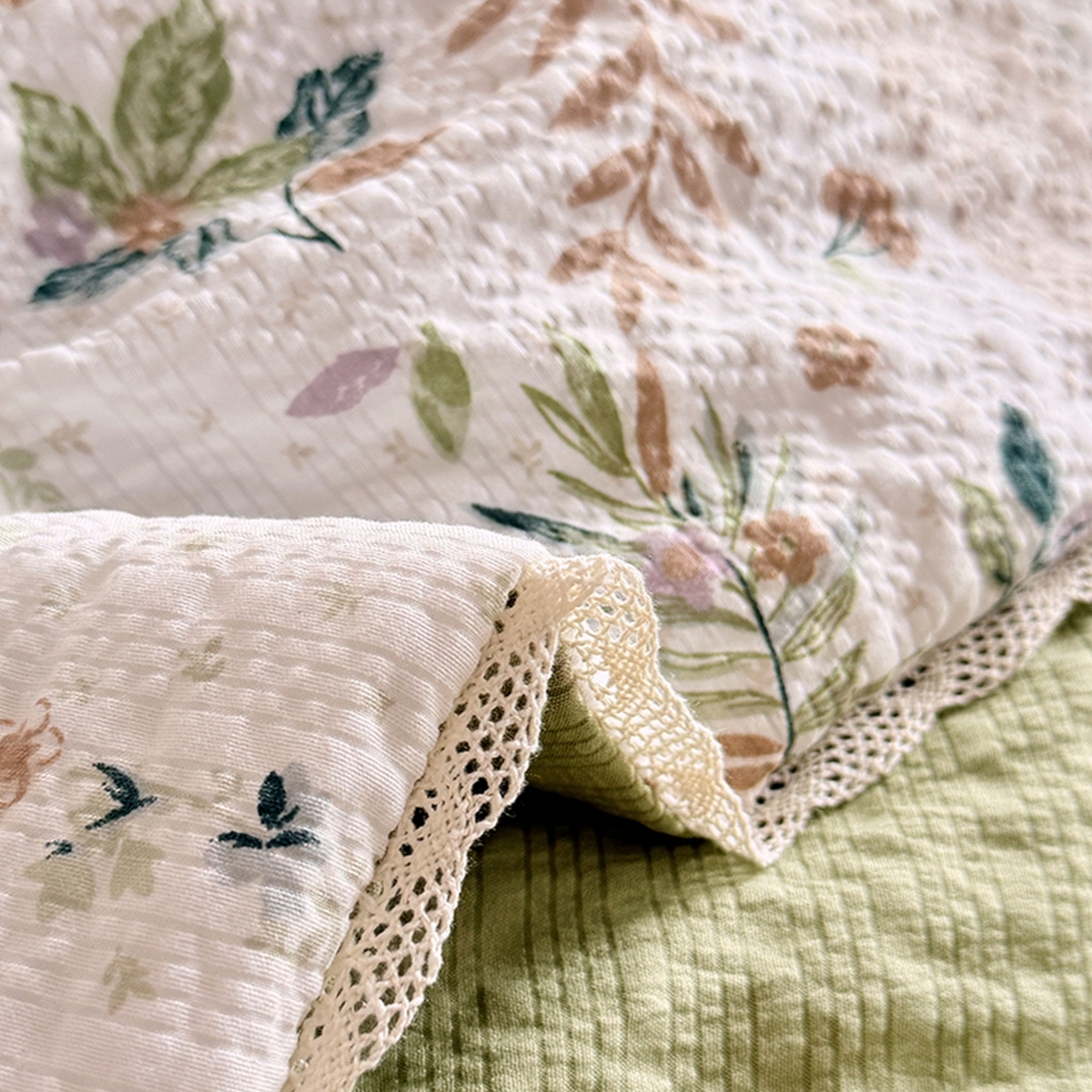 91家纺网 家纺一手货源 找家纺 亿品家纺 2026新款泡芙棉花边款夏被夏凉被空调被 时光