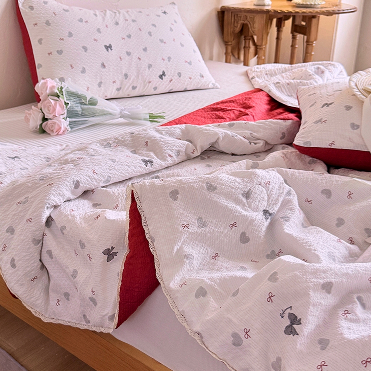 91家纺网 家纺一手货源 找家纺 亿品家纺 2026新款泡芙棉花边款夏被夏凉被空调被 心动