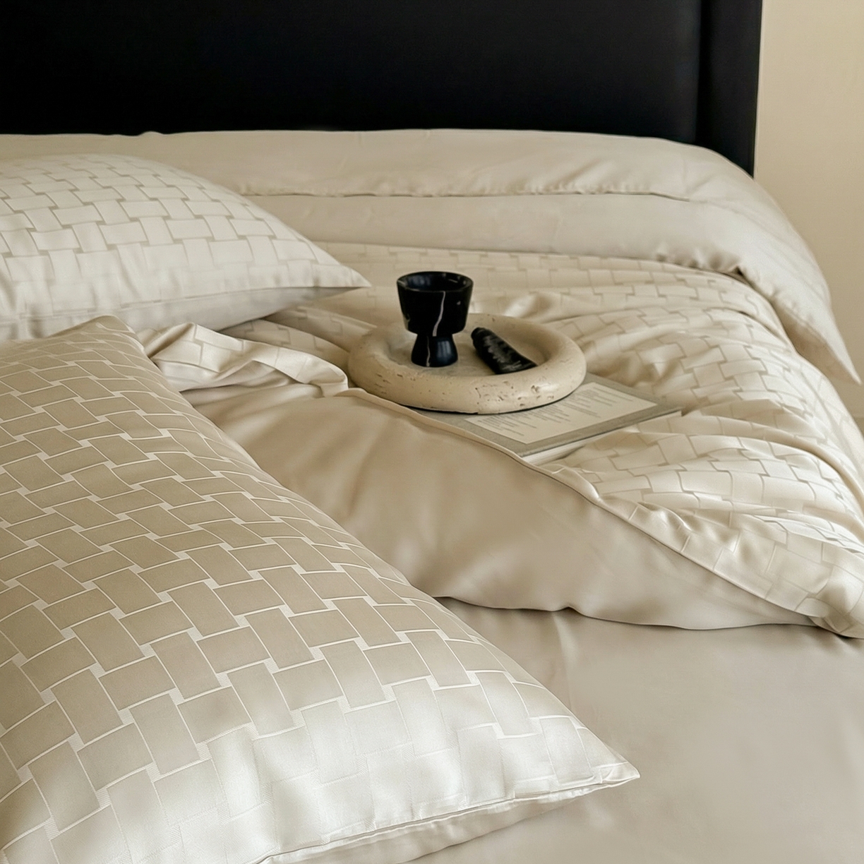 91家纺网 家纺一手货源 找家纺 （总）FORTWO家纺原创设计（FOR TWO家纺） 2026春夏新款60支兰精天丝浮雕提花四件套（[活动报名最低控价(基础价)]具体如下:小号278，中号358，大号398 床笠+10元）